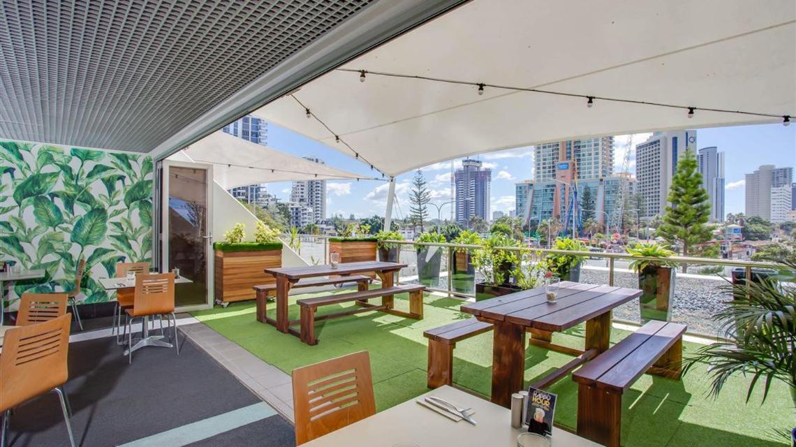 Close To Everything! Beautiful Hotel Studio'S, Sleeps 4 Gold Coast Exterior photo